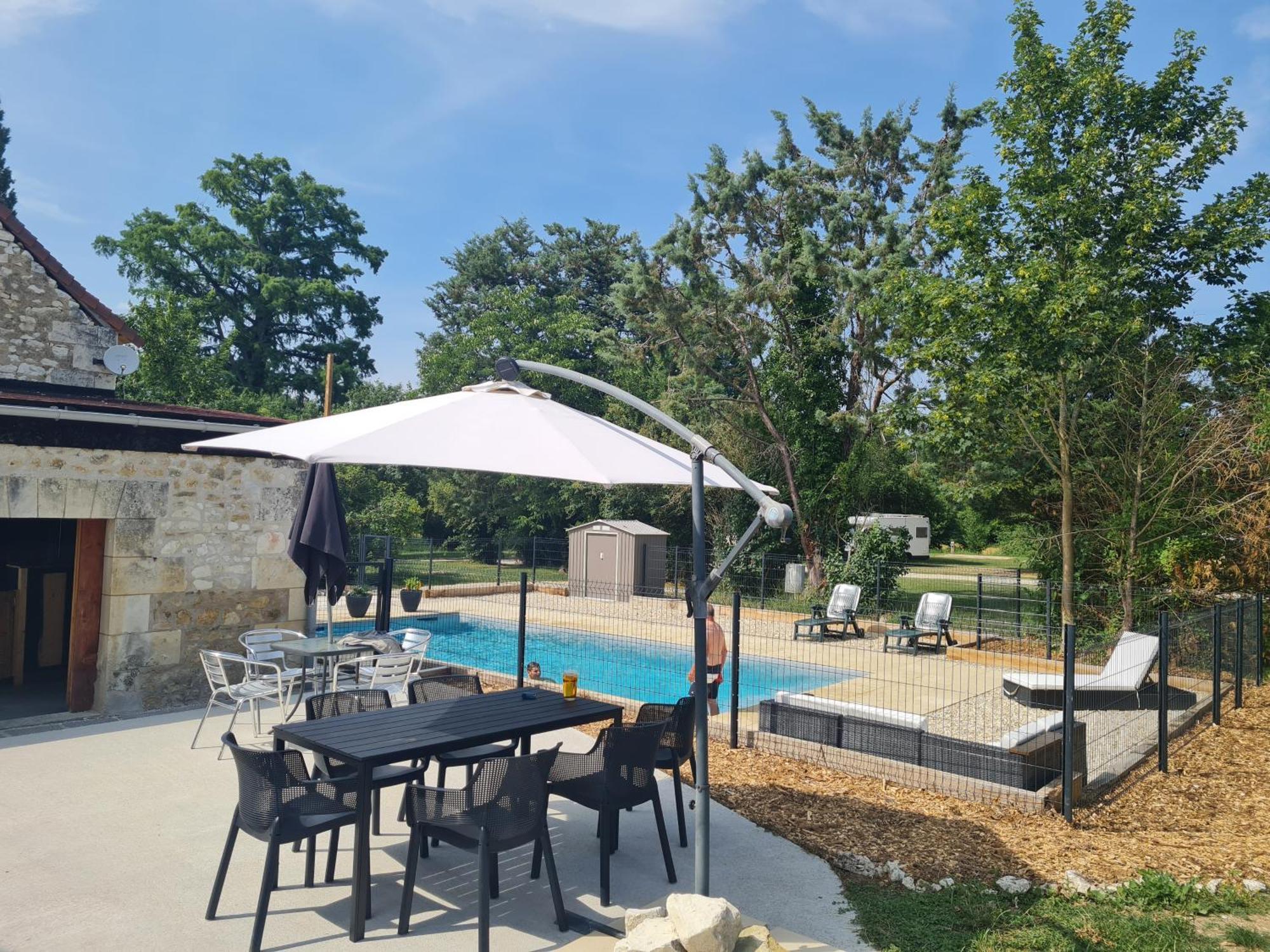 Camping De La Touche Ligueil Экстерьер фото