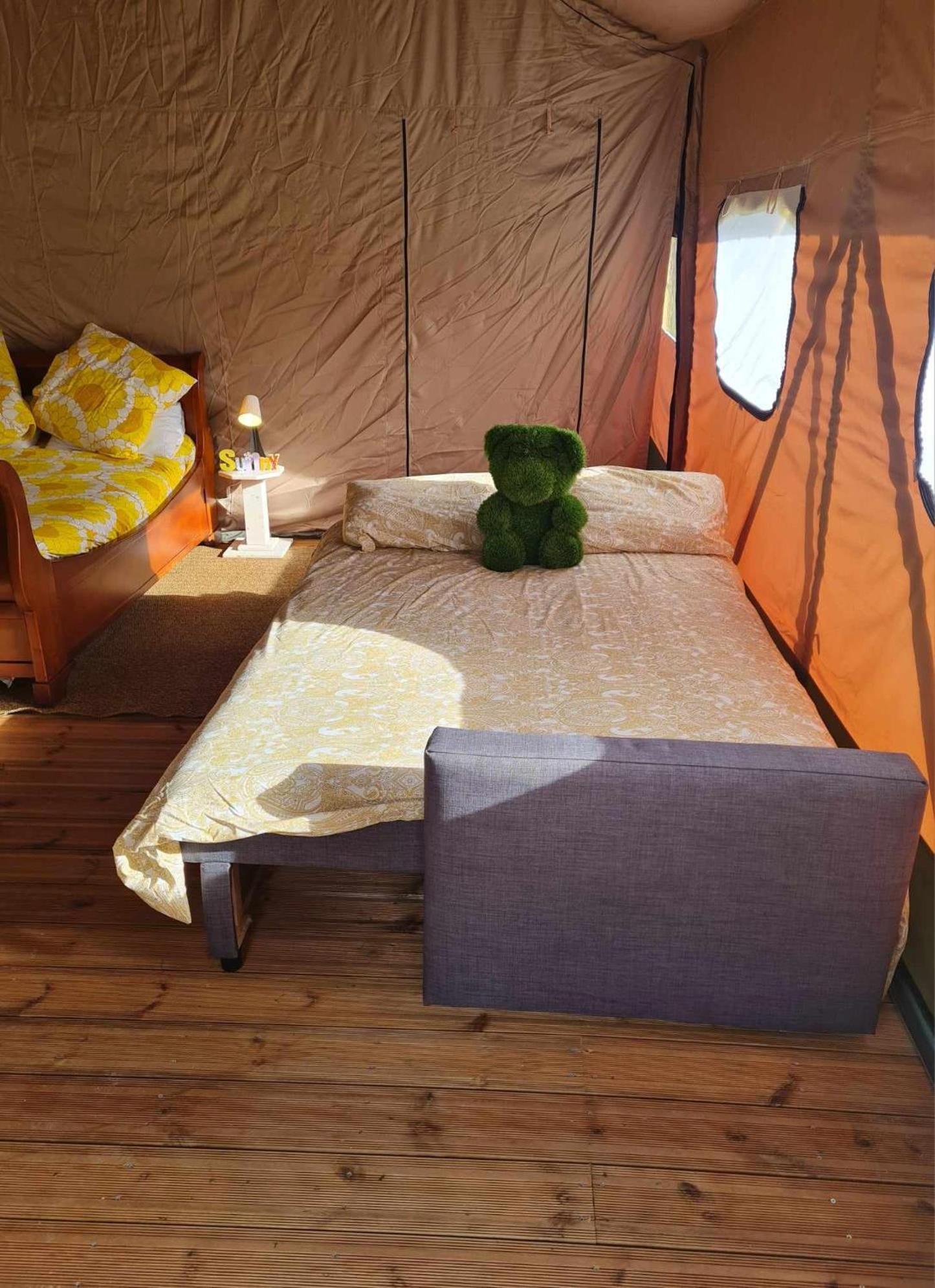 Camping De La Touche Ligueil Экстерьер фото